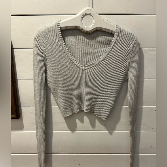 Brandy Melville Tops - Brandy Melville Grey Ribbed Knit Crop Top – One Size XS/M